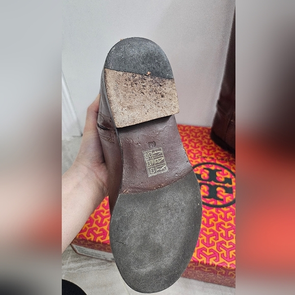 TORY BURCH ALMOND BROWN GOLD HARDWEAR GALLEON LEATHER RIDING  BOOTS SIZE 6 - Picture 7 of 15